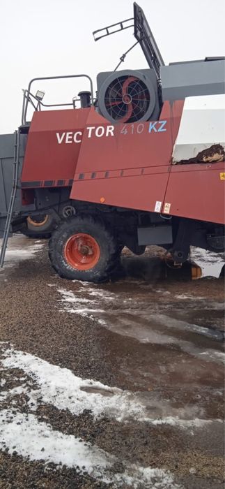 Продам комбайн Вектор