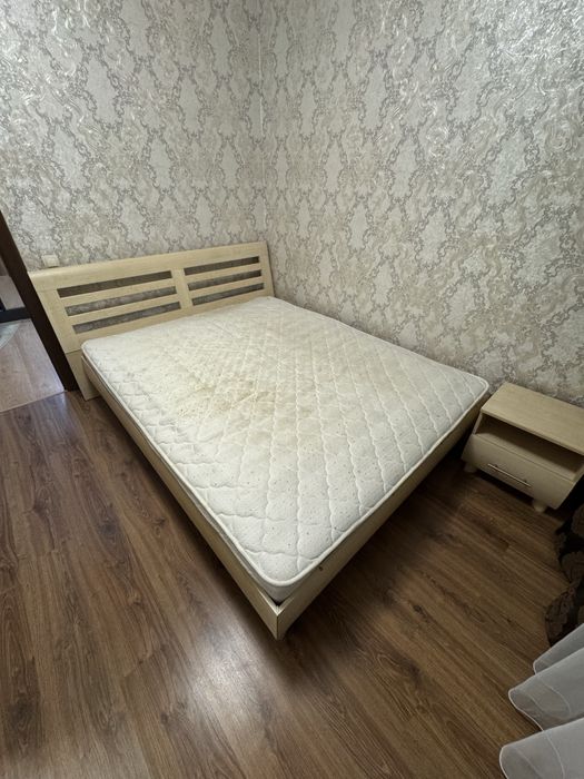 Кровать двуспальная