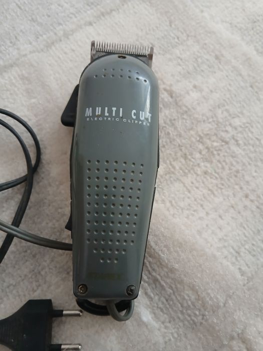 Электротовары для стрижки волос.