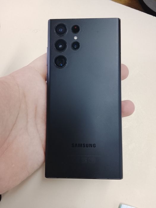 Телефон Samsung s22 ultra