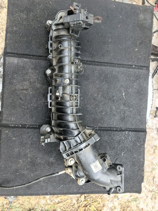 Колектор bmw e91 N47D20C 318