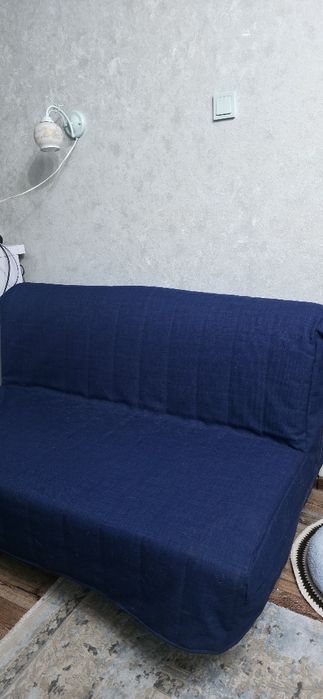 Диван Ikea темно-синий