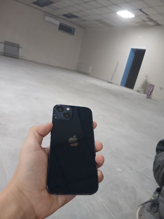 Продам айфон 13 128гб