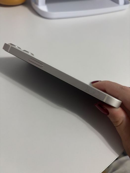 Iphone 13 simplu