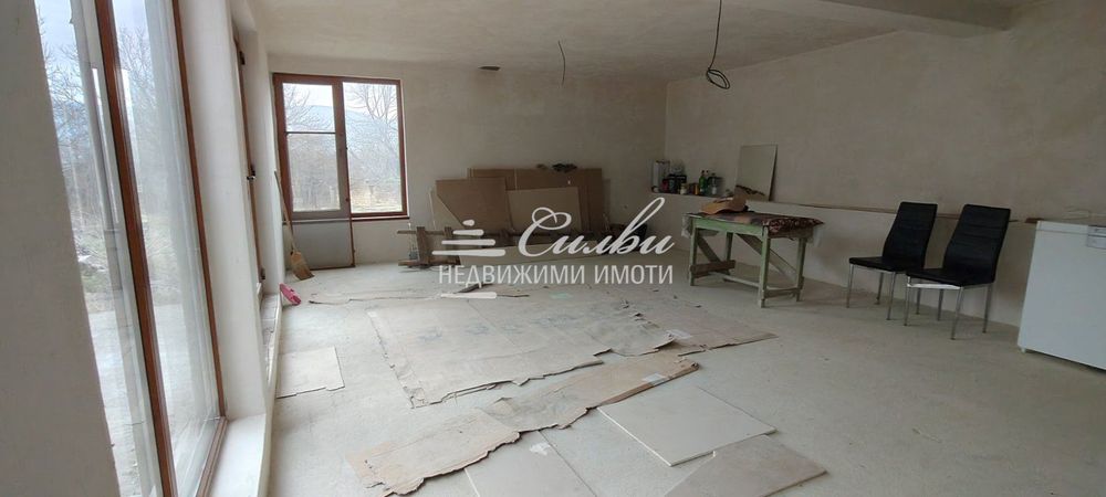 Двуетажна ТУХЛЕНА къща - с.Янково