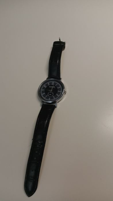 Продам часы casio