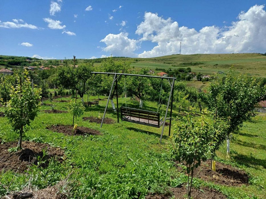 Vand teren intravilan + casa la 14.5km de Aeroport Cluj