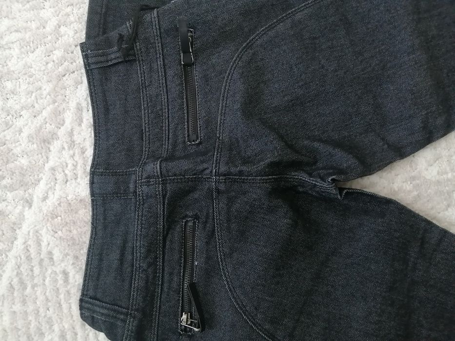 Новые джинсы на девочкк