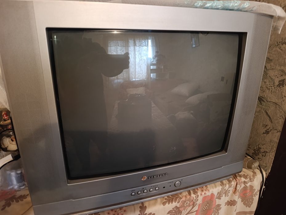 Телевизор с кинескоп Samsung