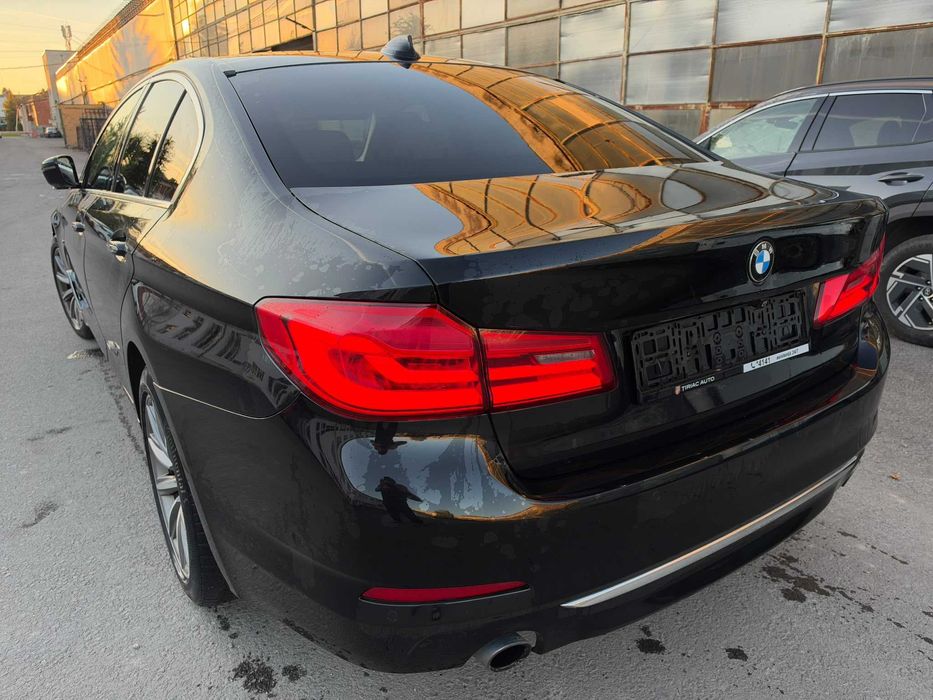 BMW 530i Xdrive avariat