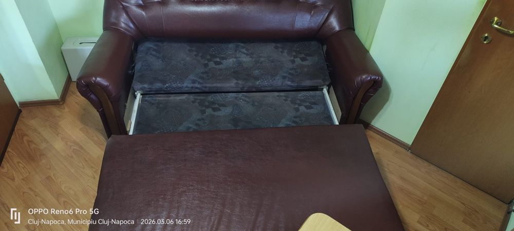 Vand canapea piele ecologica