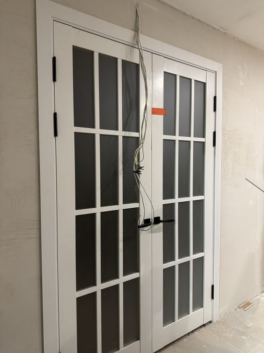 Установка Дверей