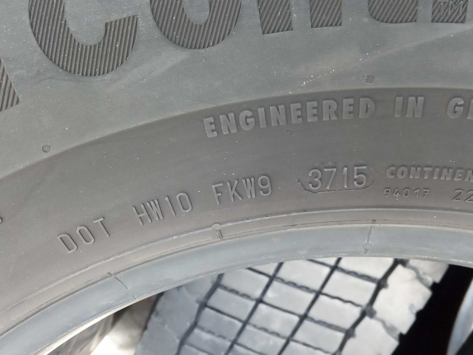 4 тежкотоварни гуми 215/75R17.5 Continental Hybrid LD3 126/124M 12PR