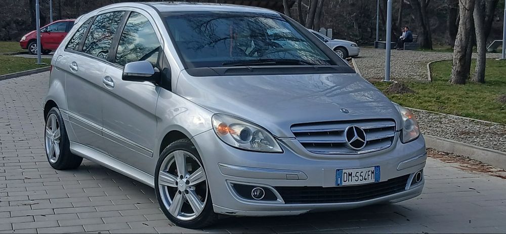 Vând Mercedes bclass 2008 2.0 diesl 140 cai adusă pe roți  din italia