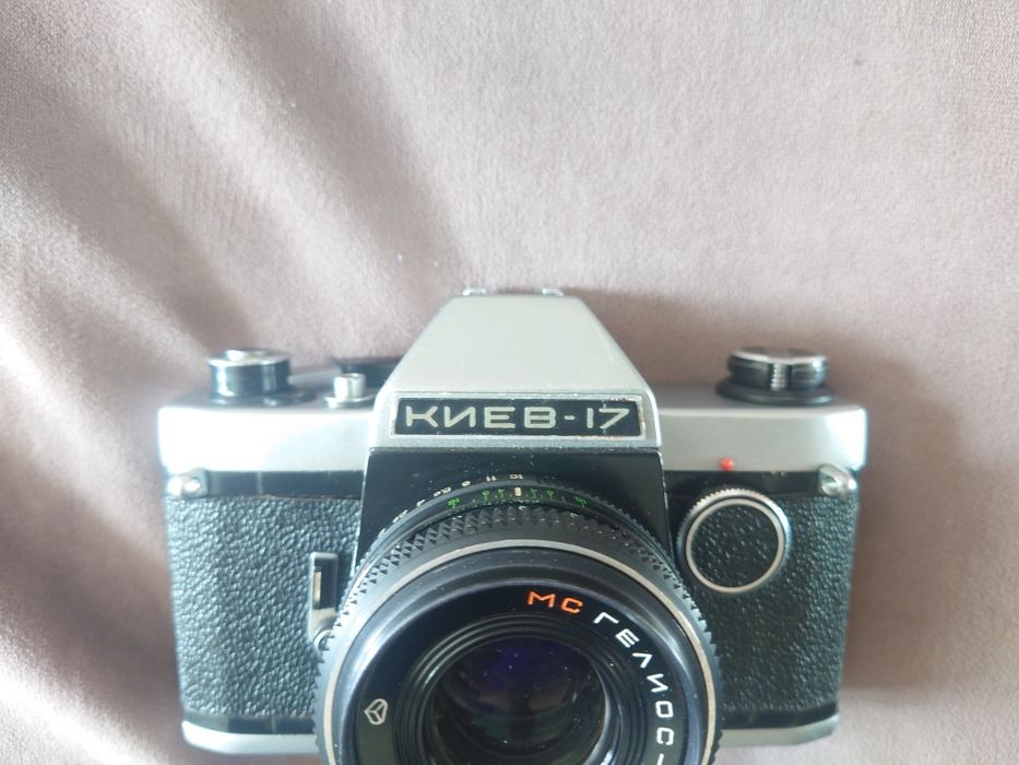 SLR Kiev 17 cu obiectiv Helios 81h 50mm nikon