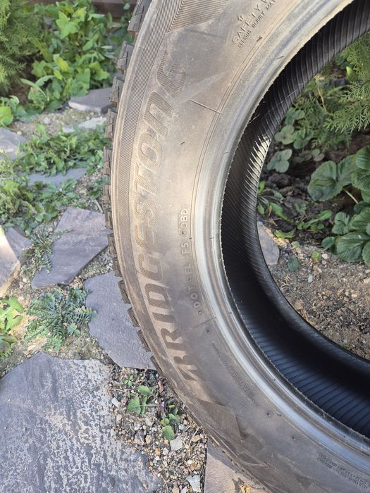 Срочно продам ! 225/65 R17