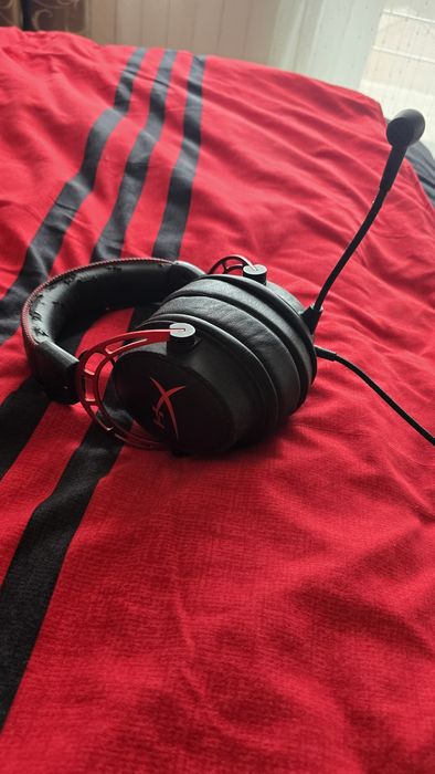 Casti Gaming Hyperx Cloud Alpha