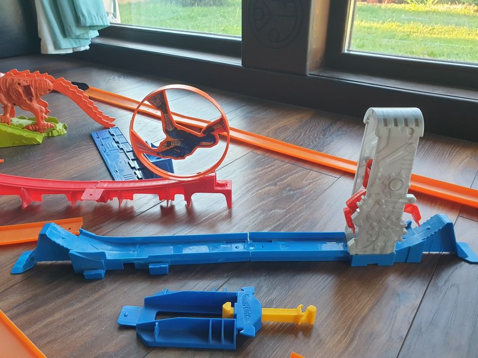 Писти Hot Wheels
