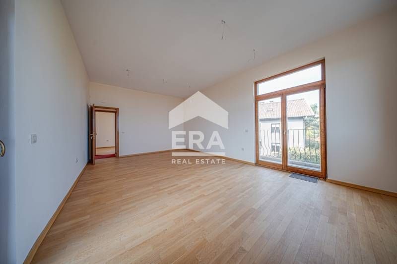 Продава се Къща в София, Симеоново - 580 кв.м за 1211 €/кв.м - Снимка #11