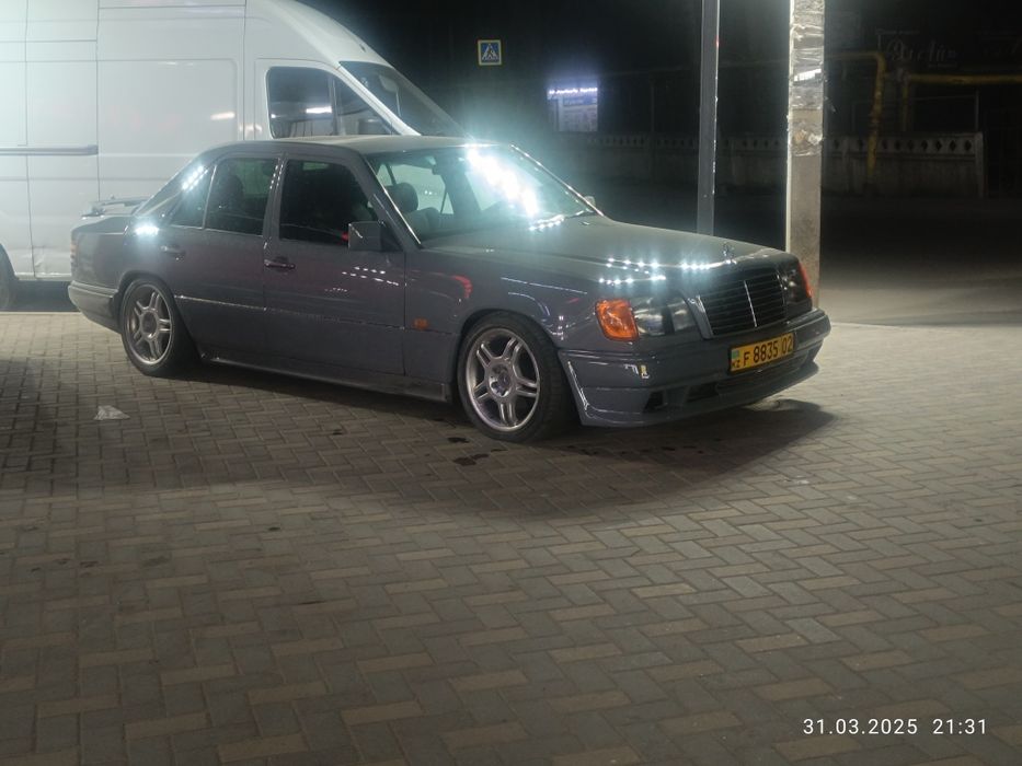 Мерседес Benz w124