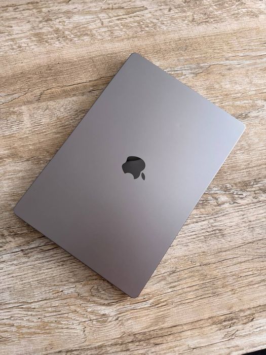 MacBook Pro 16” M1 Pro
