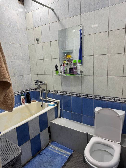 3 xonali kvartira sotiladi olmazor tumani