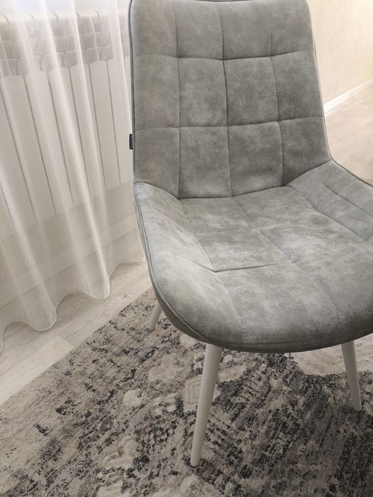 Комплект стол стулья 120000тг