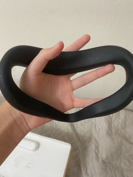 Продам Meta Quest 2 (128 GB)