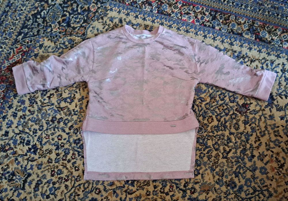 Двойка нежно - розового цвета