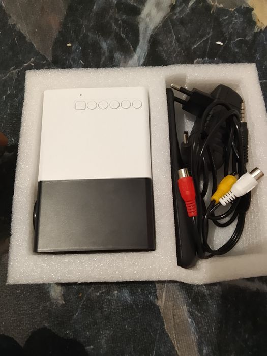 Продам проектор .