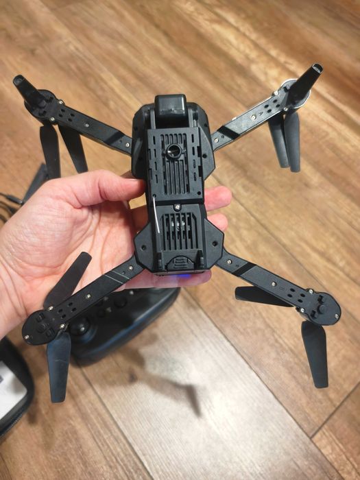 Мини дрон с камера, дистанционно и мобилно приложение