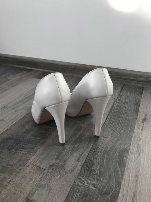 Pantofi mireasa marimea 35