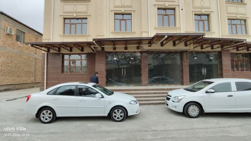 Нотурар обьект срочно сотаман, подвали билан