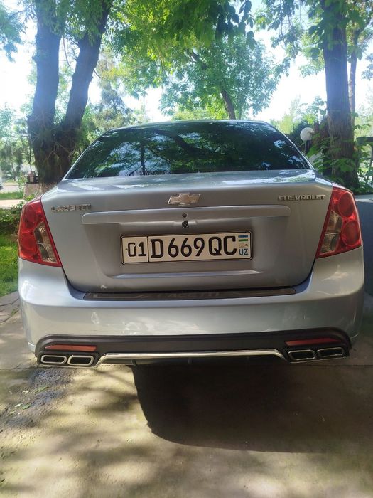 Продается своя лассети 2012 , автомат , с газом