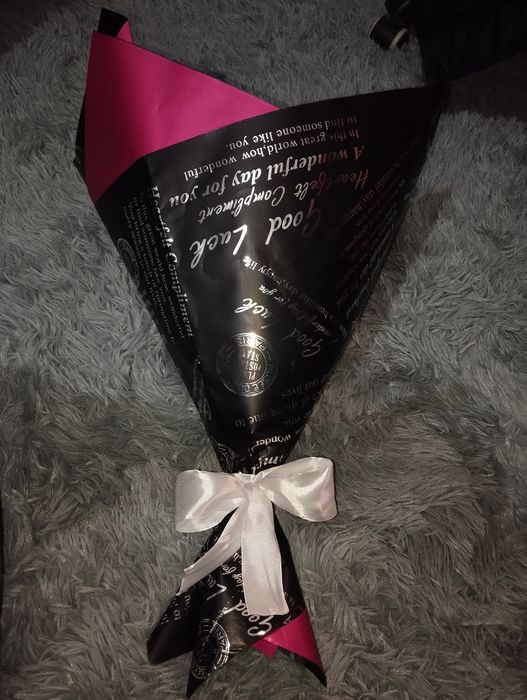 готовый букет из атласной ленты