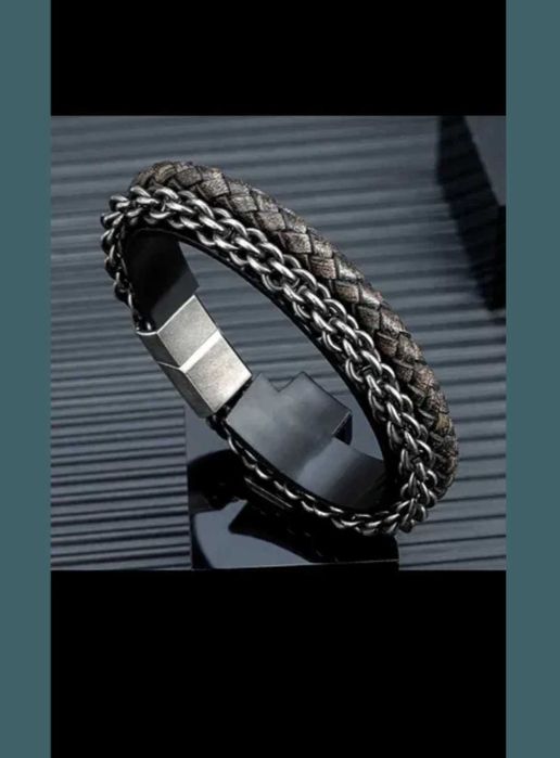 Мъжки кожени гривни