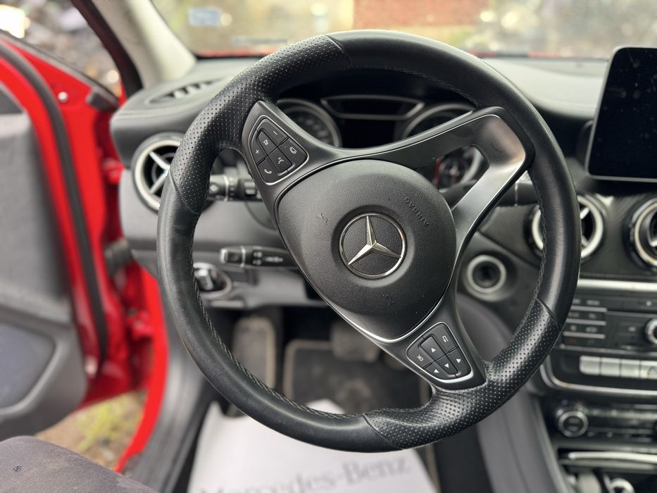 На части! Mercedes GLA200   2019та год facelift X156 AMG пакет