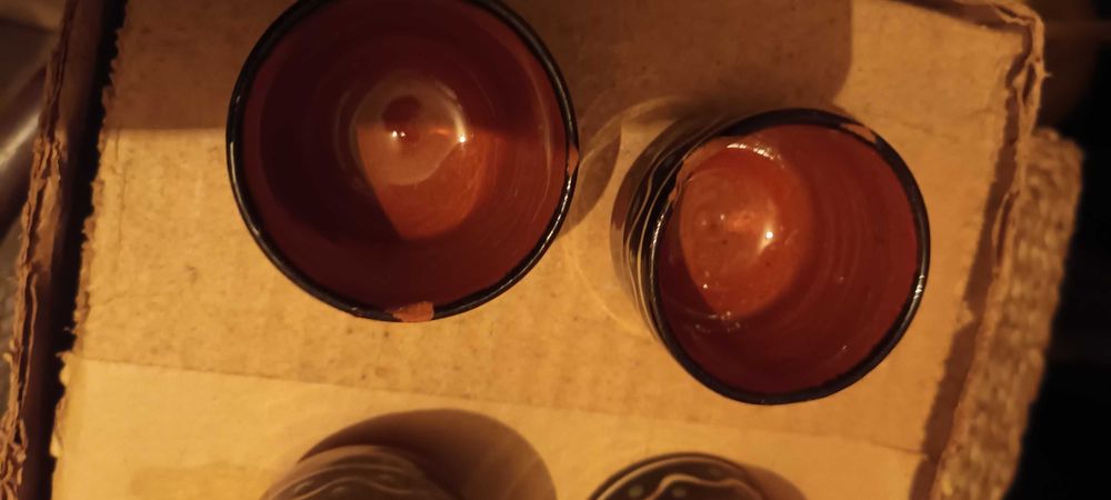 керамични чашки за ракия и каничка - битови