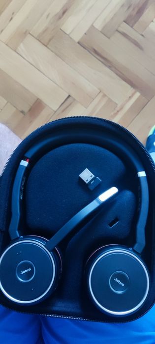 casti Jabra Evolve 75, jabra evolve 65II, plantronics  voyager focus 2