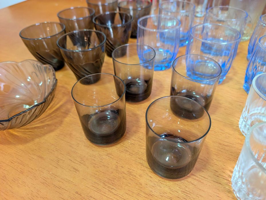 Комплект от 42 чаши за вода и безалкохолно + купичка