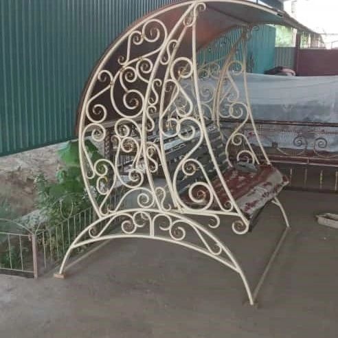 Качелья.         .