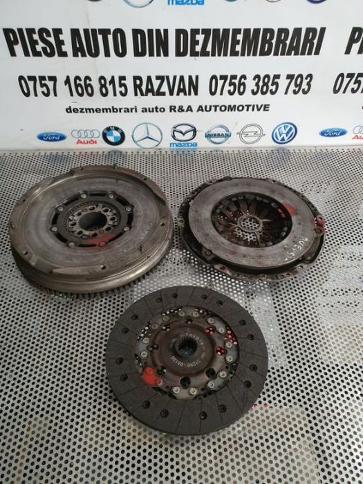 Kit Ambreiaj Volanta Masa Dubla Toyota Avensis Rav 4 2.2 Diesel 177 Cp 6+1 Trepte
