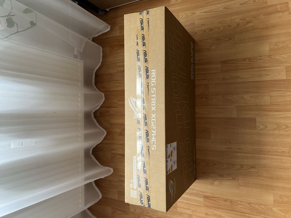 Monitor Asus ROG Strix XG27WCS27 - 27” 180Hz 1ms