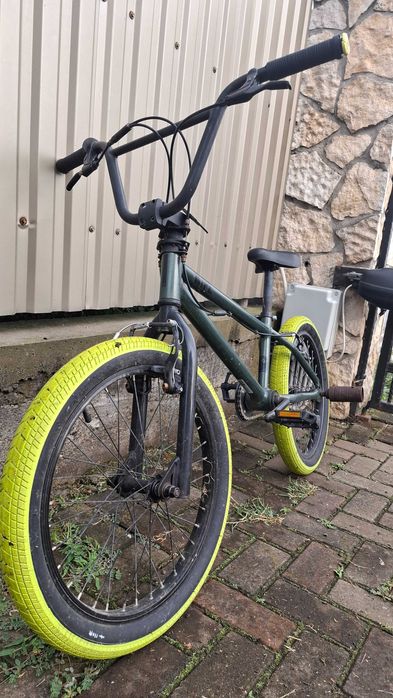 Bicicleta BMX verde