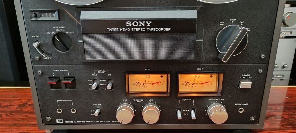 Магнитофон Sony ts-399
