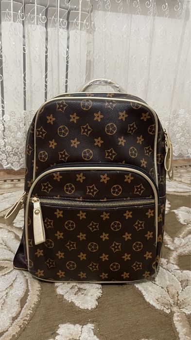 Школьный рюкзак