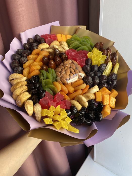 Букет из сухофруктов