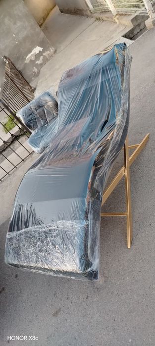 Kushetka etajerka stul