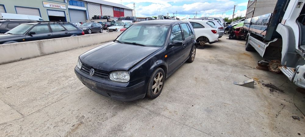 Фолксваген Голф 4 1.9 tdi на части
