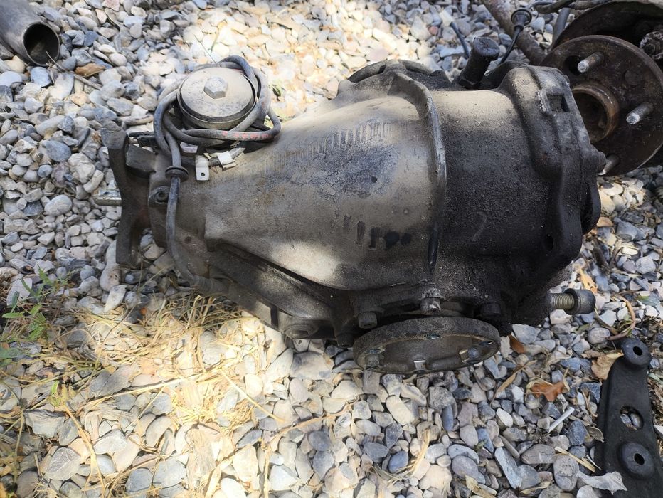 Редуктор Мерседес 124